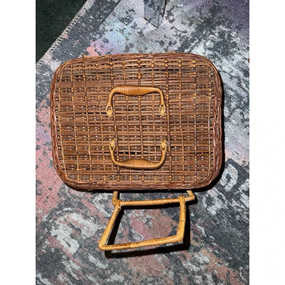 Vintage Woven Wicker Rattan Large‎ Picnic Basket with Folding Handle